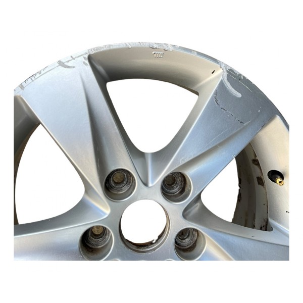 Roda Aro 16 Furação 5x114 Hyundai Elantra Gls 2.0 2013 Prata