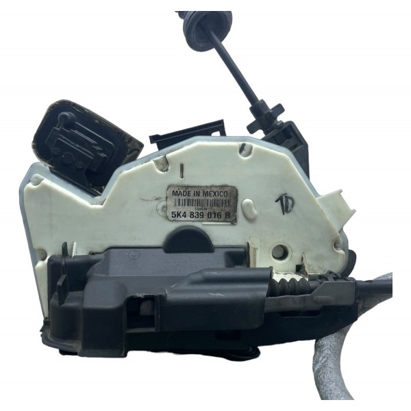 Trava Elétrica Porta Traseira Direita Vw Golf Gti 2.0 2015