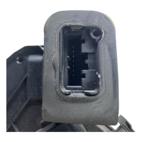 Trava Eletrica Porta Traseira Esquerda Vw Golf Gti 2.0 2015