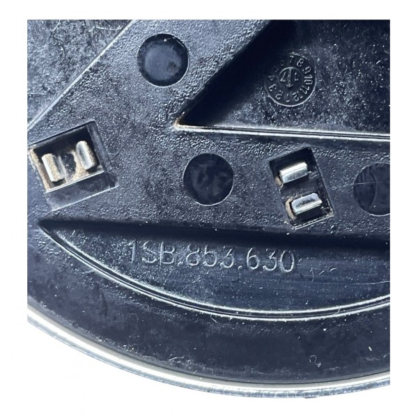 Emblema Volkswagen Tampa Traseira Porta Malas Up Take 2018 Prateado