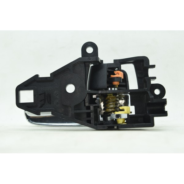 Puxador Porta Traseira Dianteira Esquerda Lancer X 2.0 2012 Prateado Dianteira/traseira