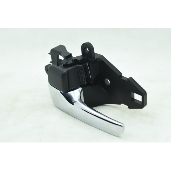 Puxador Porta Traseira Dianteira Esquerda Lancer X 2.0 2012 Prateado Dianteira/traseira