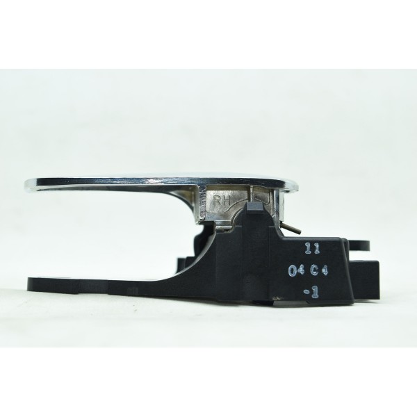 Puxador Porta Traseira Dianteira Direita Lancer X 2.0 2012 Prateado Dianteira/traseira