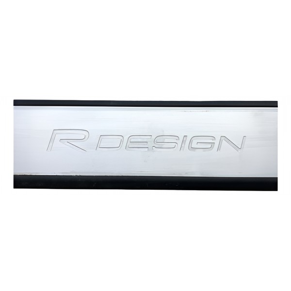 Soleira Porta Dianteira Direita Esquerda Xc40 T5h 1.5 2020