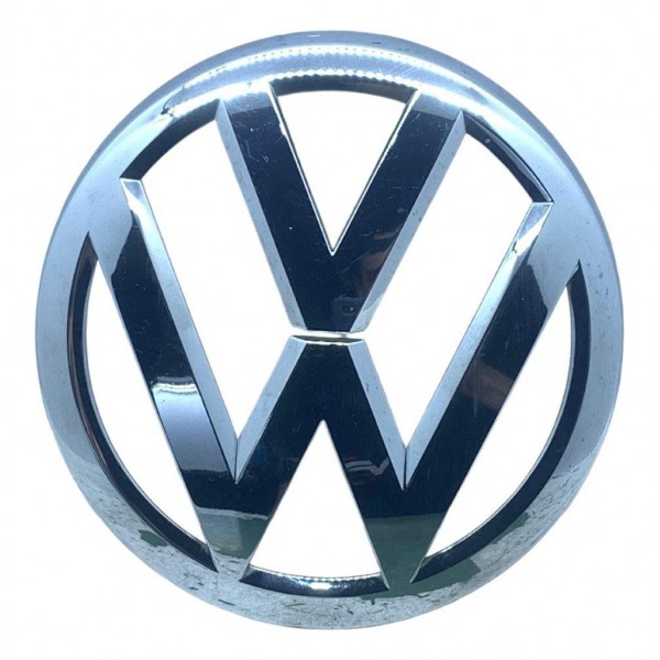Emblema Parachoque Dianteiro 13,5 Cm Vw Jetta 1.4 250 Tsi 18 Prateado