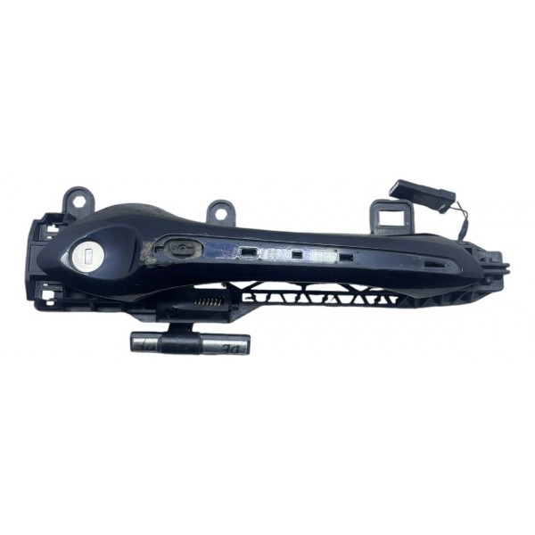 Macaneta Externa Dianteira Esquerda Sensor Tracker 1.2 2023 Preto Dianteira