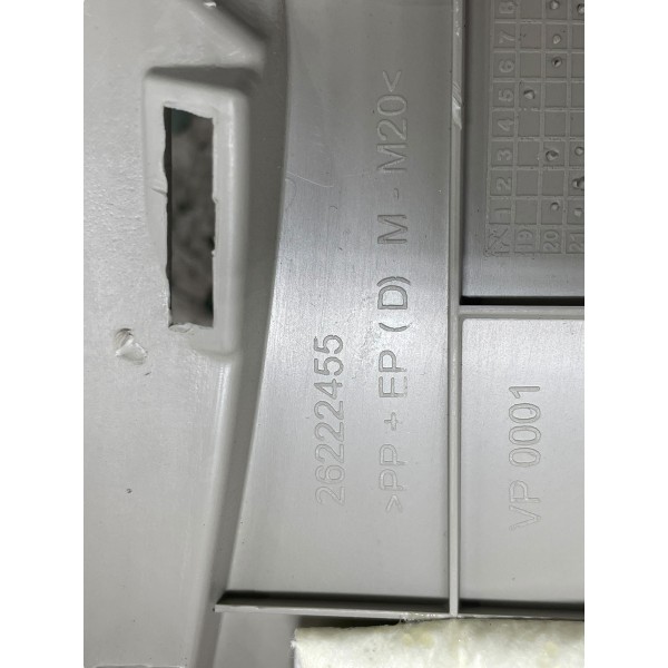 Acabamento Coluna Traseira Direita Onix 1.0 Turbo Ltz 22