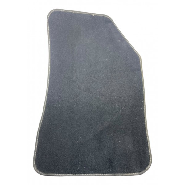 Tapete Dianteiro Direito Jeep Renegade 1.3 T270 2023 Preto