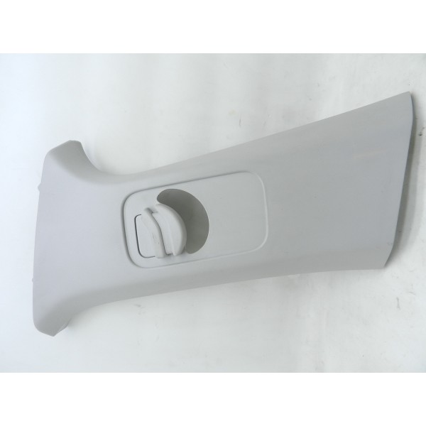 Moldura Coluna Central Esquerda Peugeot 308 Thp 2017