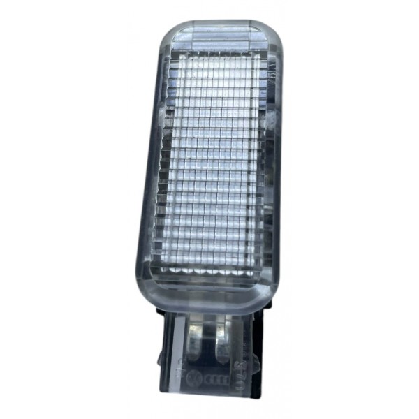 Luz De Cortesia Porta Malas Audi Q5 Tfsi 2.0 2011