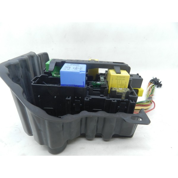 Caixa De Fusivel Interna Passageiro Peugeot 2008 208 1.6 17