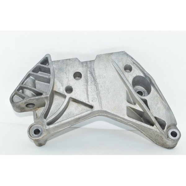 Suporte Coxim Do Motor Direito Audi Q3 2.0 Tfsi 2014