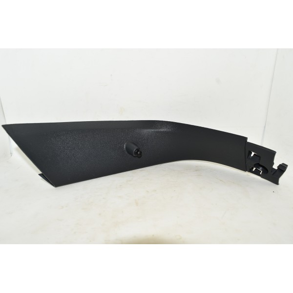 Acabamento Tampa Traseira Esquerda Peugeot 3008 1.6 Thp 12