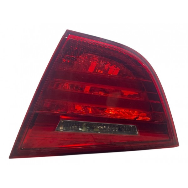 Lanterna Tampa Porta Malas Direita Bmw 320i 2.0 E90 2010 Direito/passageiro Vermelho