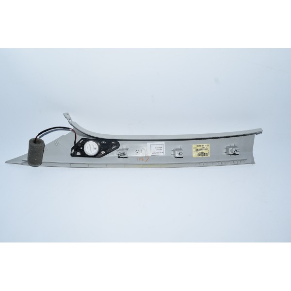 Moldura Coluna Dianteiro Direita Som Virtus Polo Tsi 1.0 18