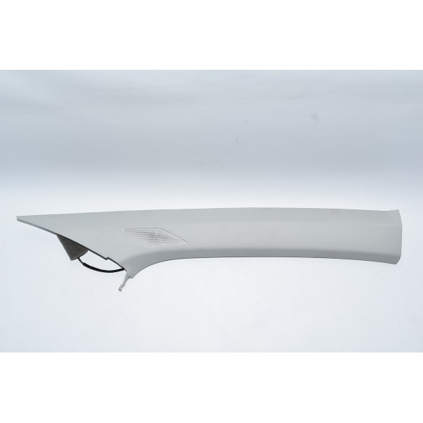 Moldura Coluna Dianteiro Direita Som Virtus Polo Tsi 1.0 18