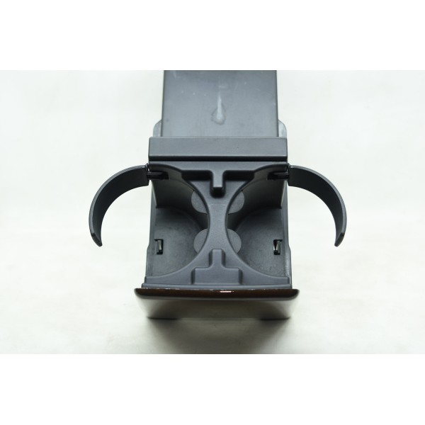 Porta Copo Console Traseiro Volvo Xc90 2.9 - Descrição