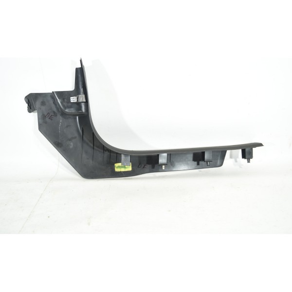 Soleira Dianteira Esquerda Gm Tracker 1.4 Turbo - Descrição