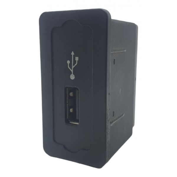 Tomada Usb Chery Celer 1.5 Hatch 2015