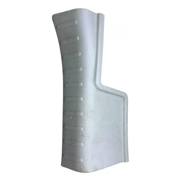 Soleira Porta Traseira Direita Pt Cruiser 2.4 Ltd 2009 Cinza