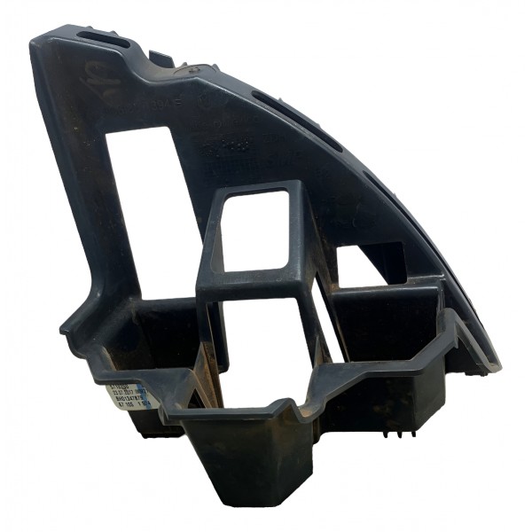 Guia Parachoque Traseiro Direito Vw Jetta 1.4 Tsi 2018