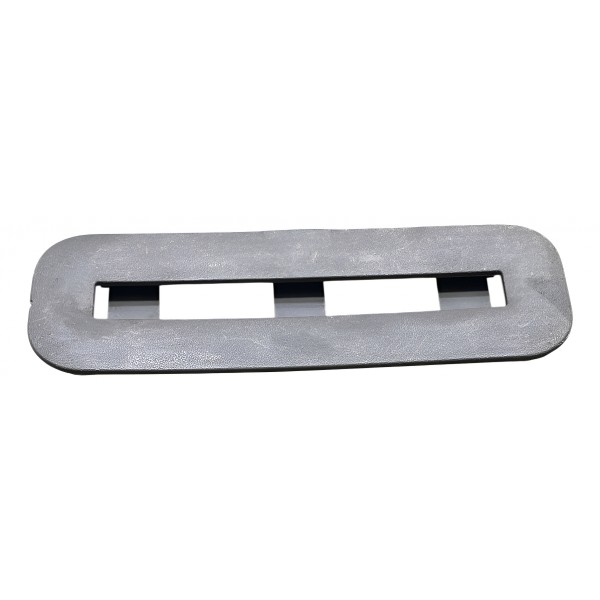 Acabamento Inferior Trava Banco Traseiro Esquerdo Pt Cruiser