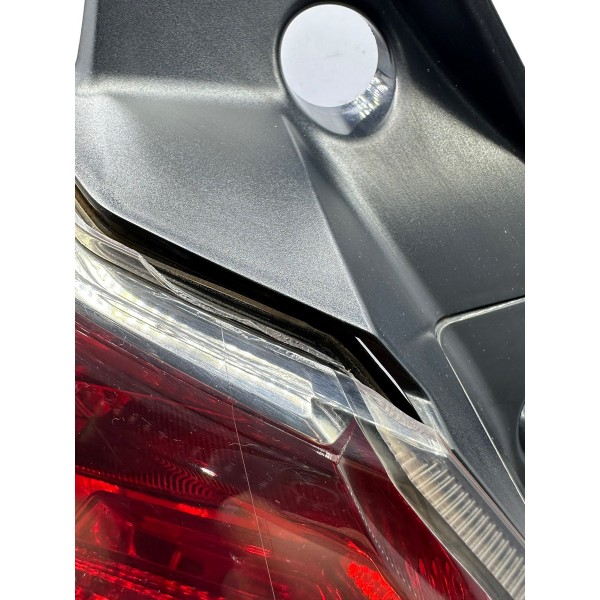 Lanterna Traseira Esquerda Subaru Forester Xt 2.0 2015 Ler