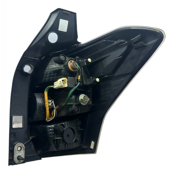 Lanterna Traseira Esquerda Subaru Forester Xt 2.0 2015 Ler