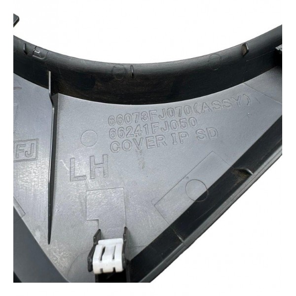 Acabamento Lateral Esquerdo Tabelier Subaru Forester 2.0 15