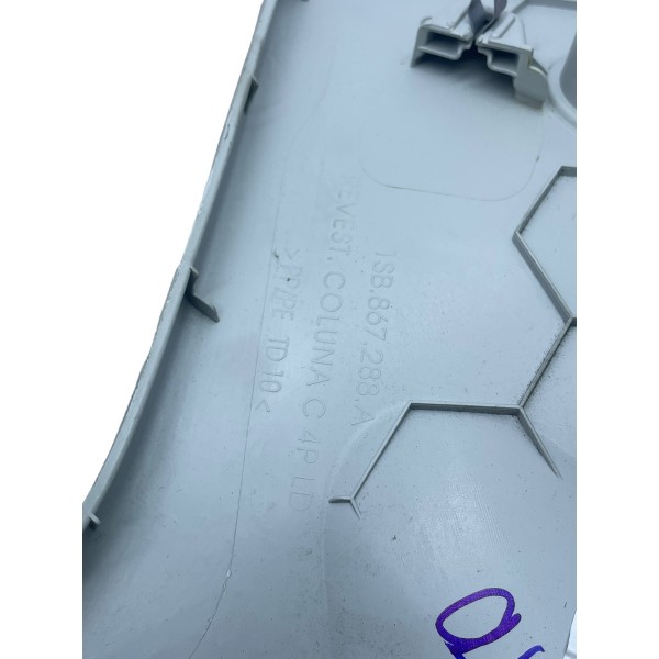 Moldura Coluna Traseira Direita Vw Up 1.0 Tsi 2020