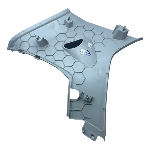 Moldura Coluna Traseira Direita Vw Up 1.0 Tsi 2020