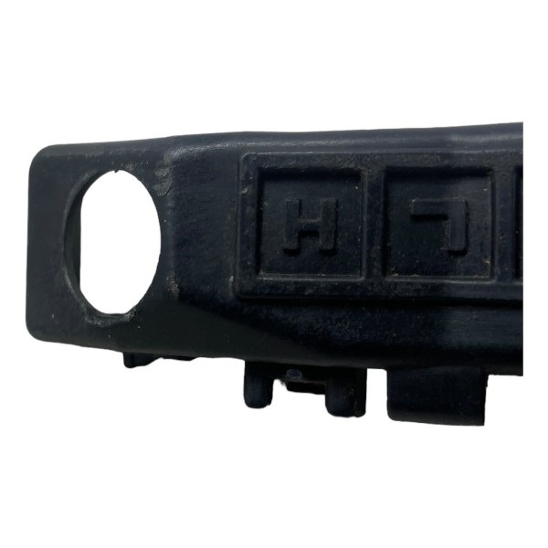 Guia Parachoque Dianteiro Esquerdo Hyundai Veloster 1.6 2012