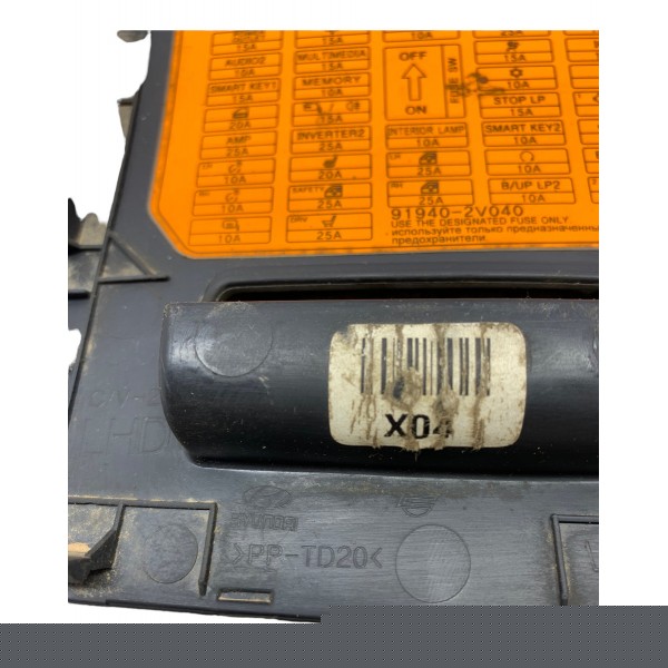 Tampa Caixa Fusivel Interna Hyundai Veloster 1.6 2012