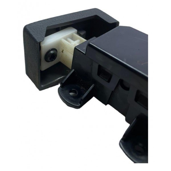 Botão Abertura Porta Luvas Elantra Gls 2.0 2014