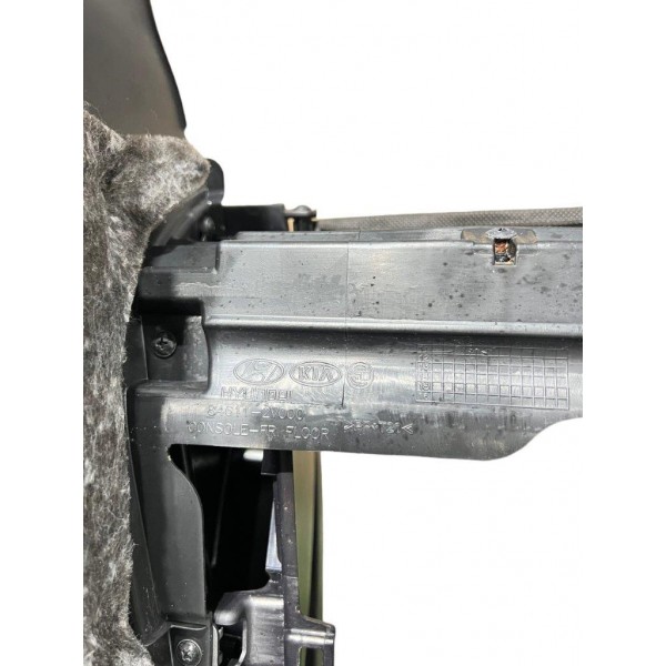 Frente Console Central Hyundai Veloster 1.6 2012 Ler