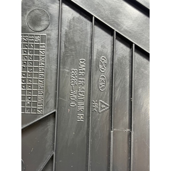 Moldura Esquerdo Banco Passageiro Azera 3.0 V6 2014