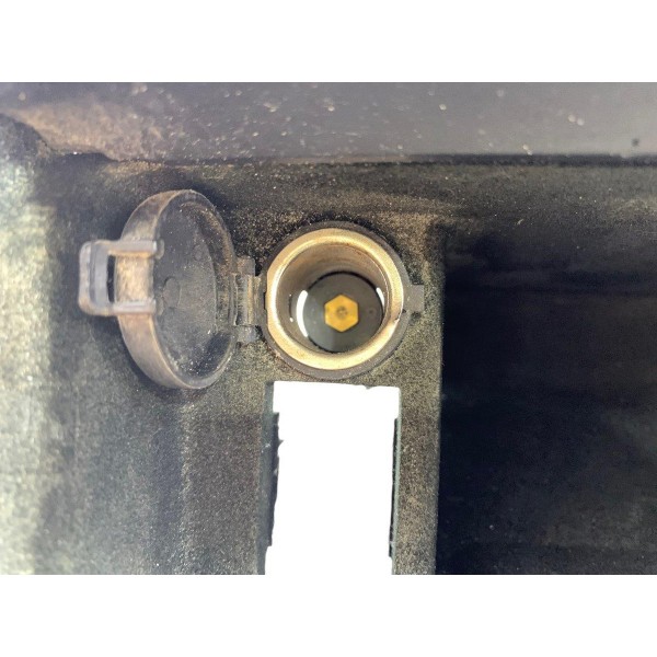 Porta Treco Inferior Central Multimidia Azera 3.0 V6 2014 Preto